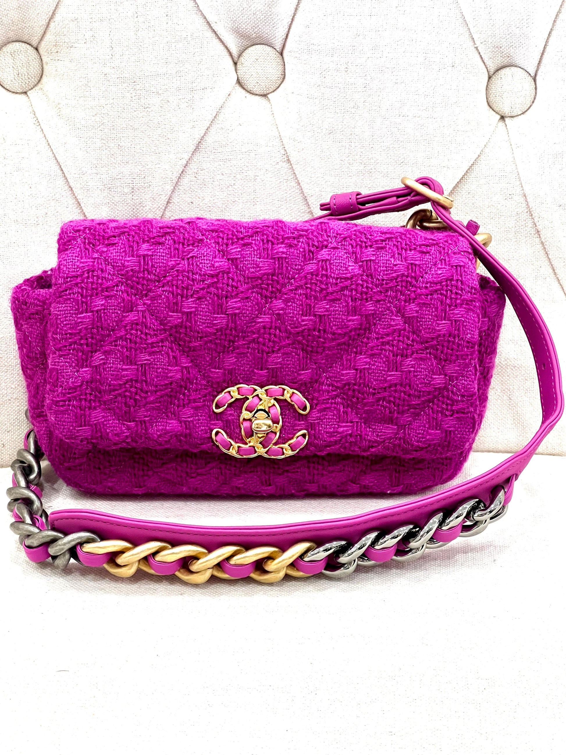 Chanel Chanel 19 Handbag - Rovelle Bags