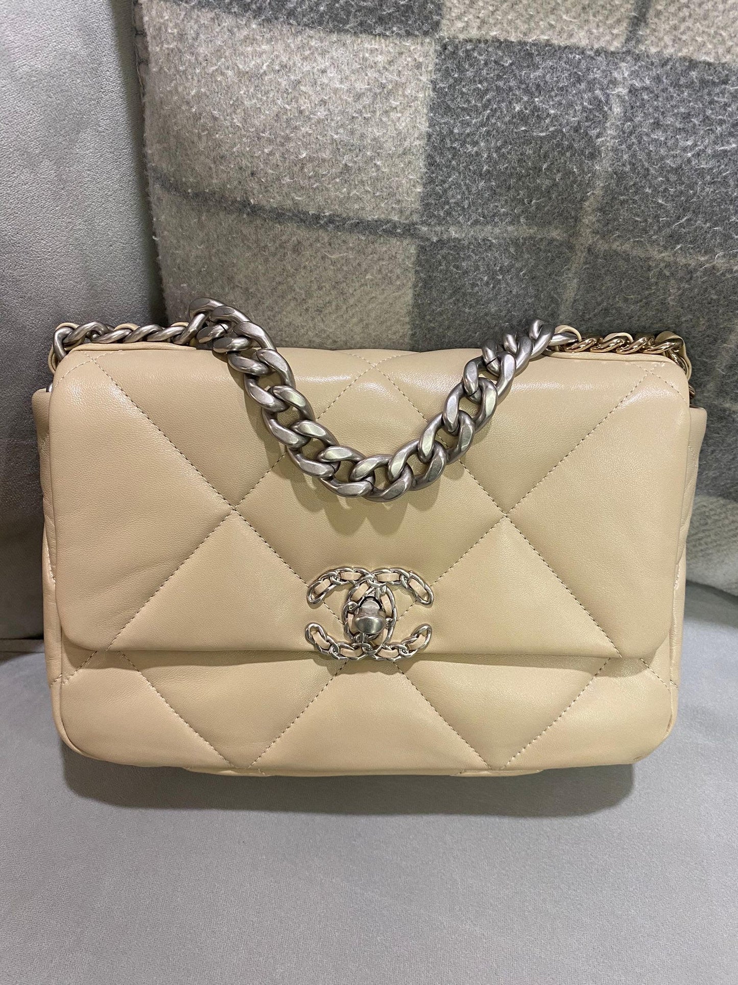 Chanel Shoulder Bag - Rovelle Bags