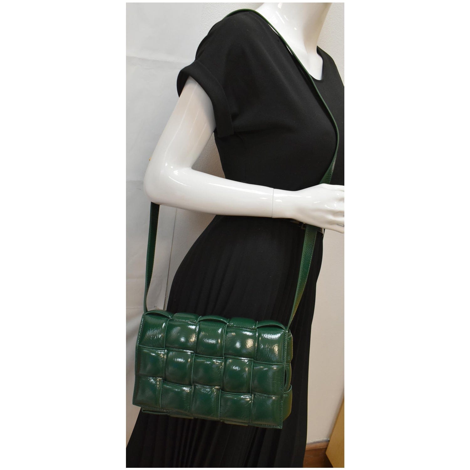 Bottega Veneta Cassette Crossbody - Rovelle Bags