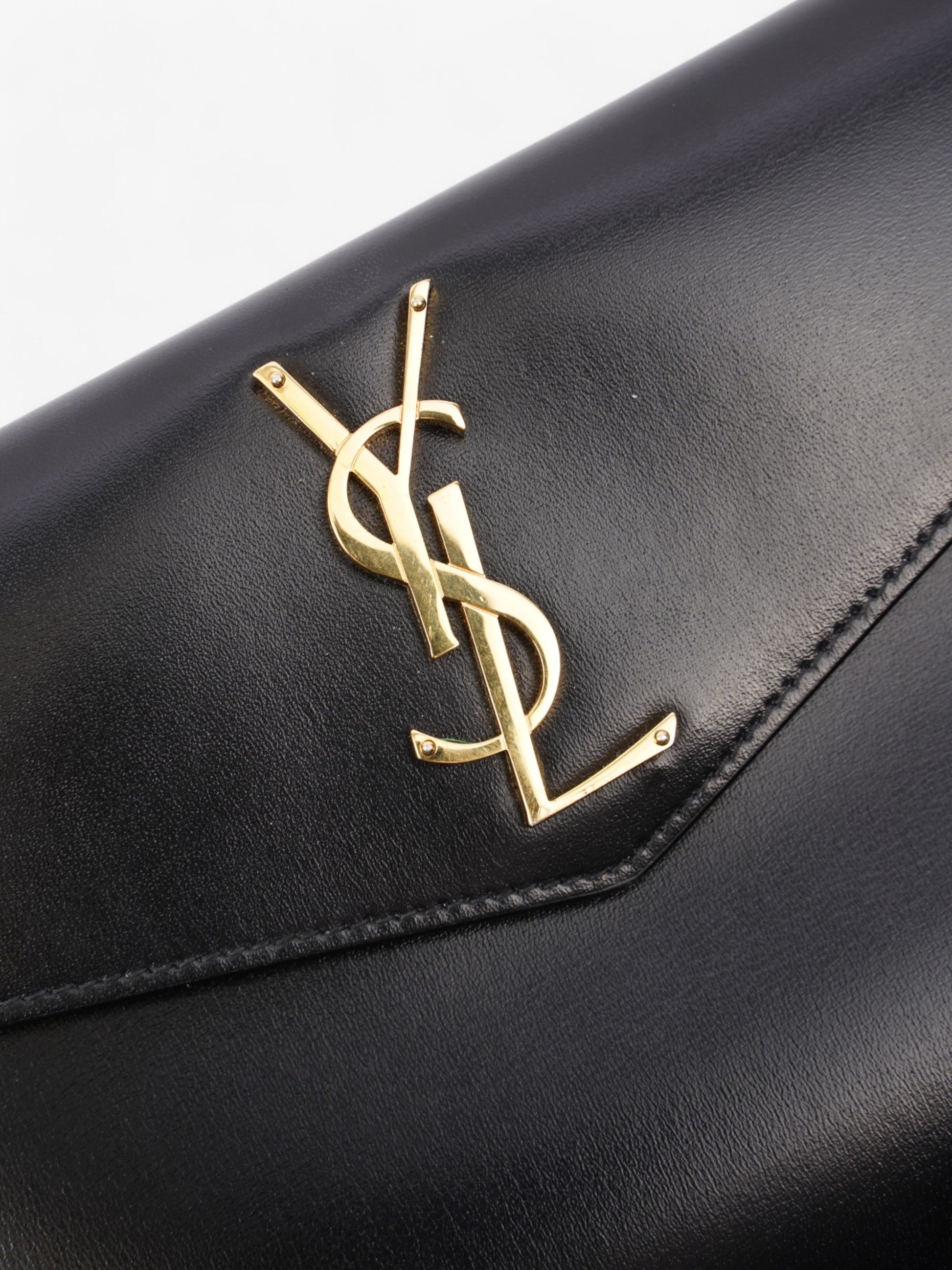 Saint Laurent Uptown Clutch - Rovelle Bags