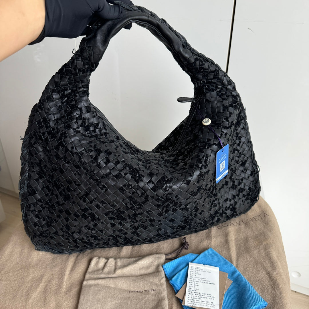 Bottega Veneta Veneta Shoulder Bag - Rovelle Bags