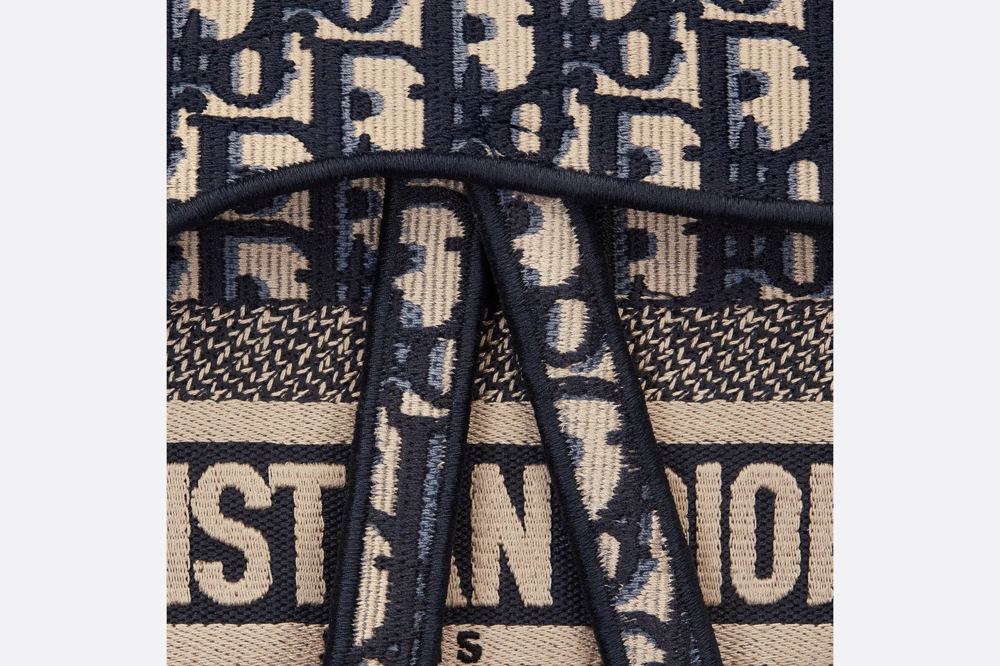 DIOR OBLIQUE EMBROIDERY SADDLE BAG