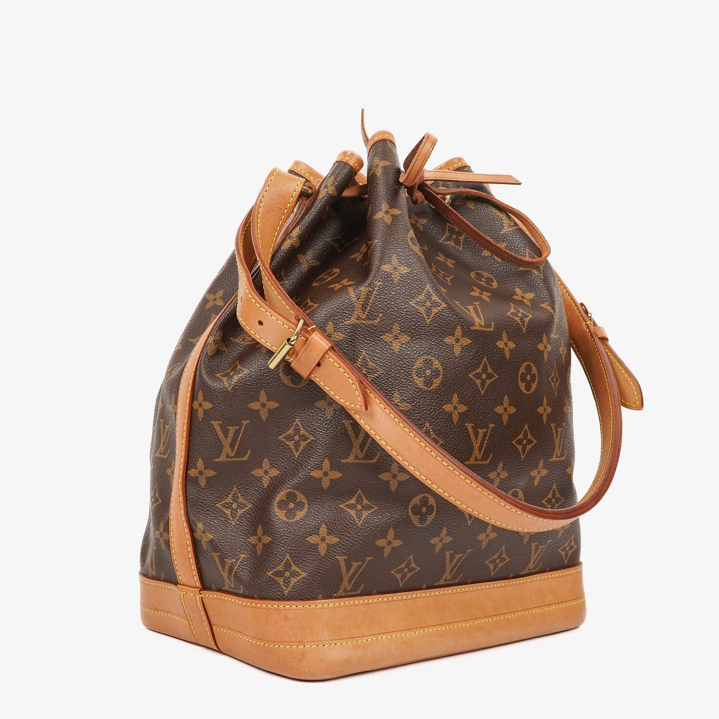 Louis Vuitton Noe Grande GM Monogram Canvas Shoulder Bag