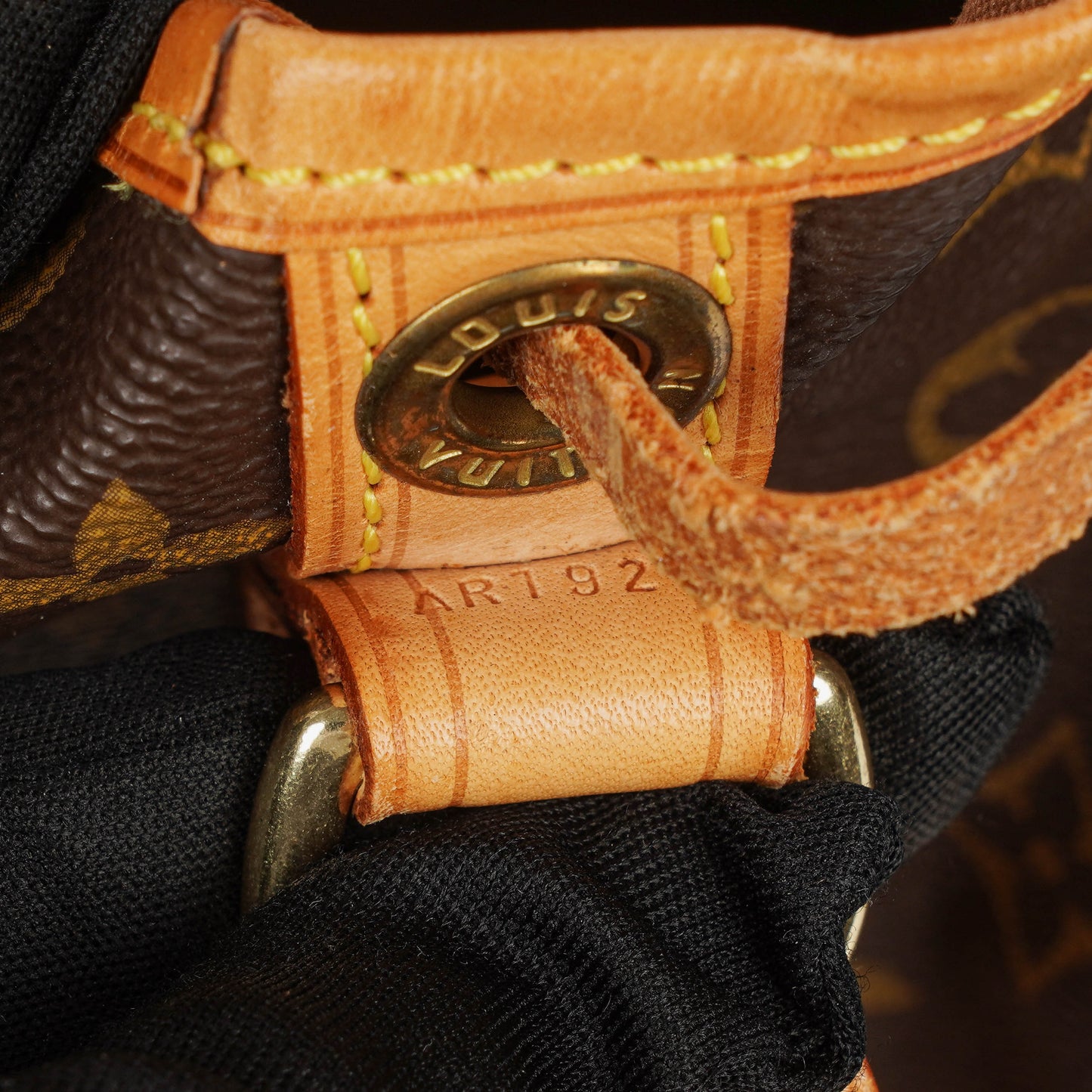 Louis Vuitton Noe Grande GM Monogram Canvas Shoulder Bag