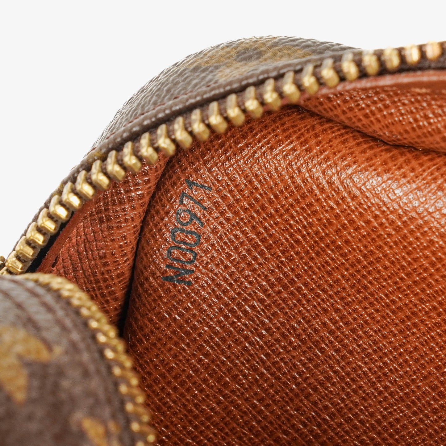 Louis Vuitton Trocadero 25 Monogram Canvas Bag