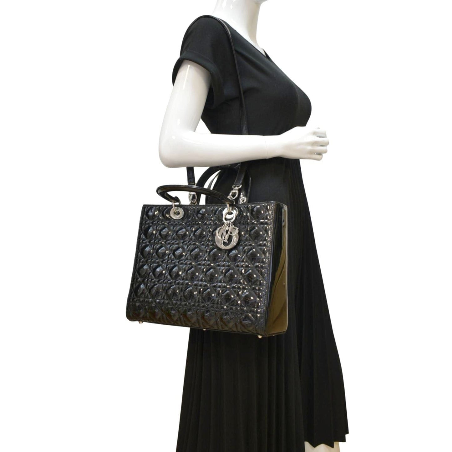 CHRISTIAN DIOR Lady Dior Large Quilted Patent Leather Shoulder Bag Black