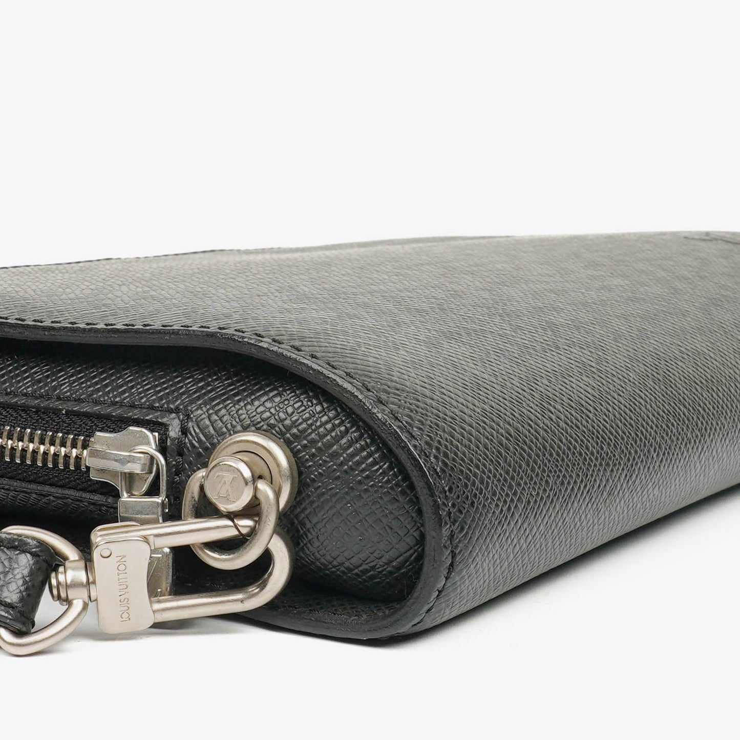 Louis Vuitton Taiga Baikal Grey Clutch Bag