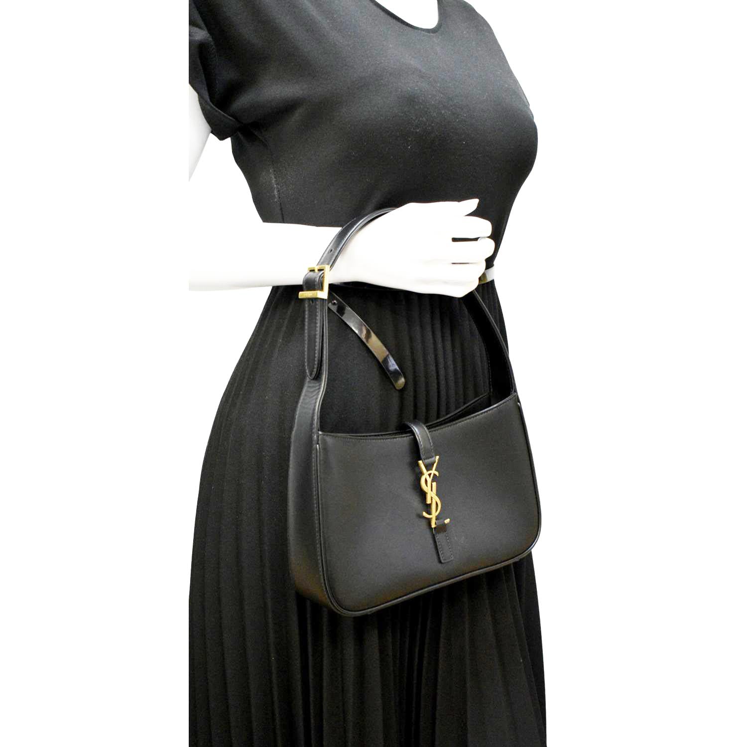 Saint Laurent Le 5 A 7 Shoulder Bag - Rovelle Bags