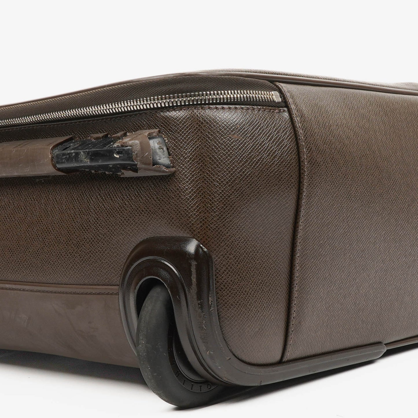 Louis Vuitton Pegase 45 Taiga Brown Grizzli Suitcase