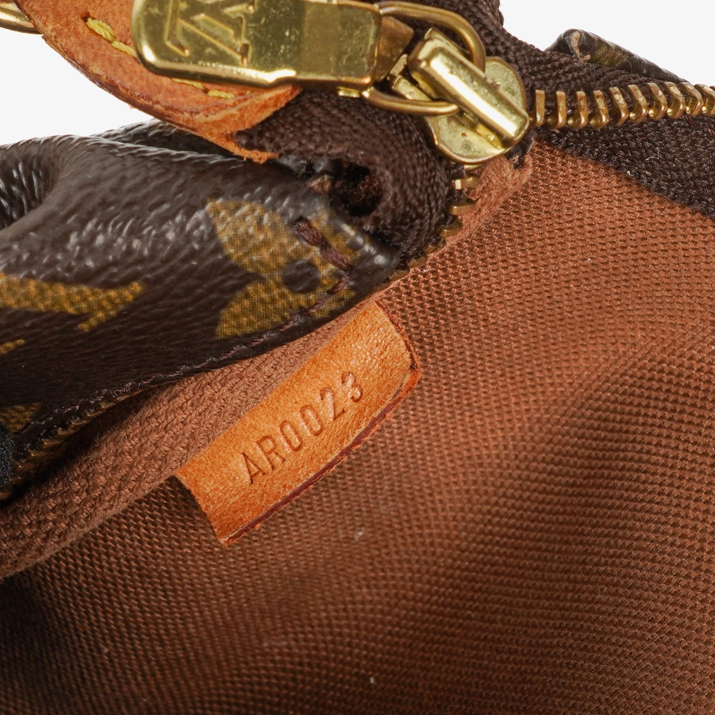 Louis Vuitton Pochette Accessoires Monogram Canvas Clutch Handbag