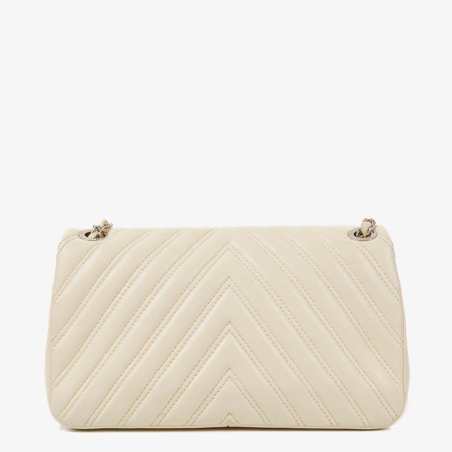 Chanel Chevron Quilted Leather Shoulder Bag With Silver-Tone Hardware