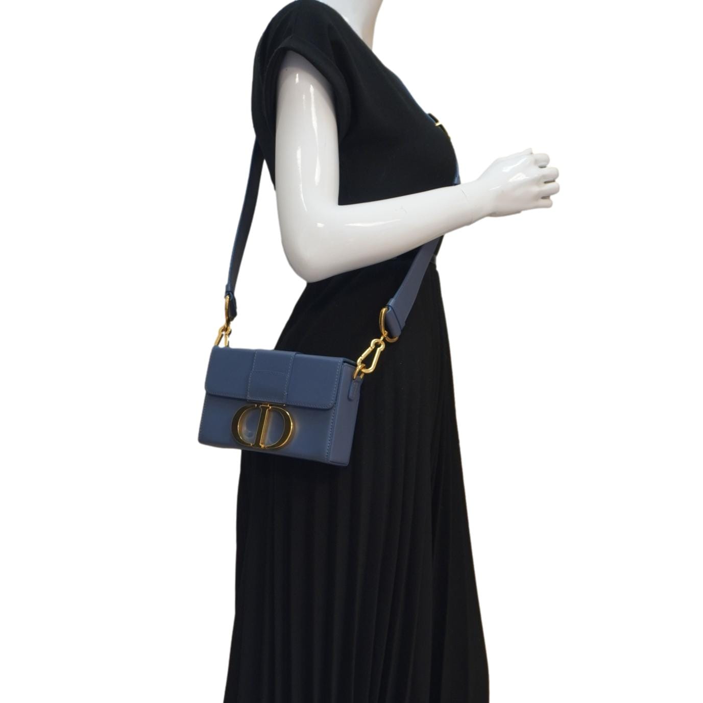 Dior 30 Montaigne Crossbody - Rovelle Bags
