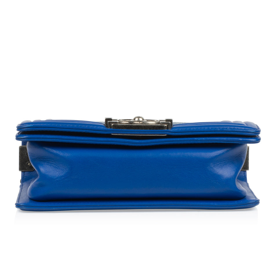 Chanel Boy Bag Shoulder Bag - Rovelle Bags