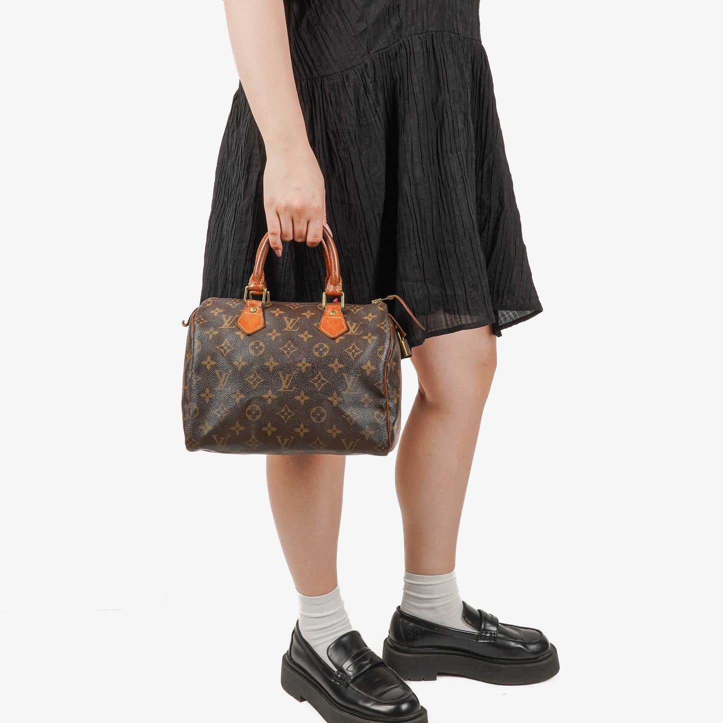 Louis Vuitton  25 Monogram Canvas Bag