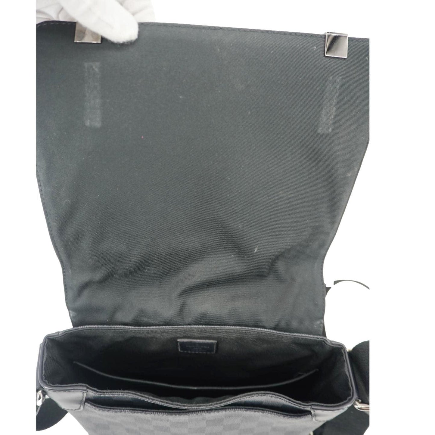 LOUIS VUITTON District PM Messenger Damier Graphite Messenger Bag Black