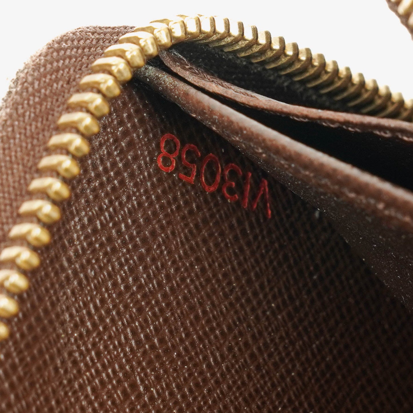 Louis Vuitton Damier Ebene Zippy Wallet