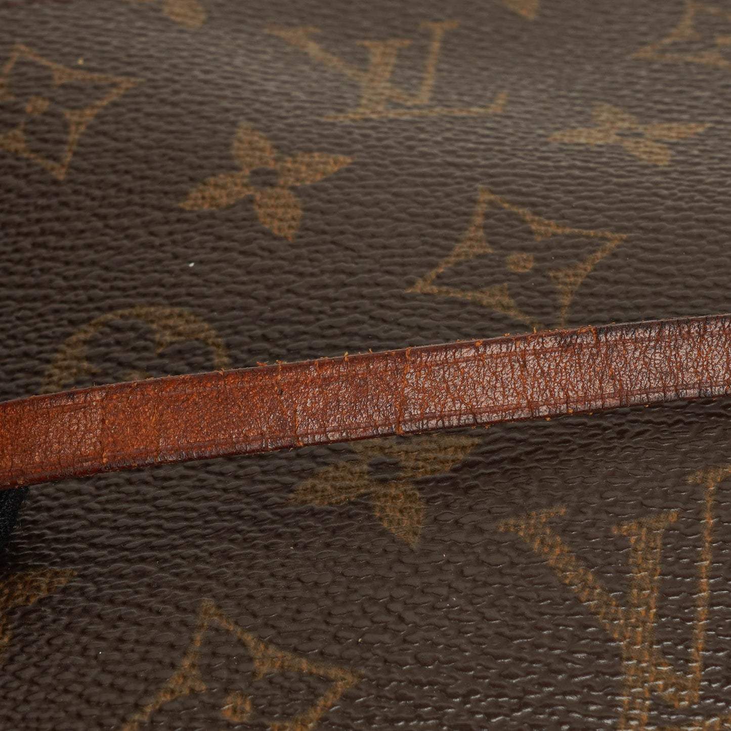 Louis Vuitton Pochette Accessoires Monogram Canvas Clutch Handbag