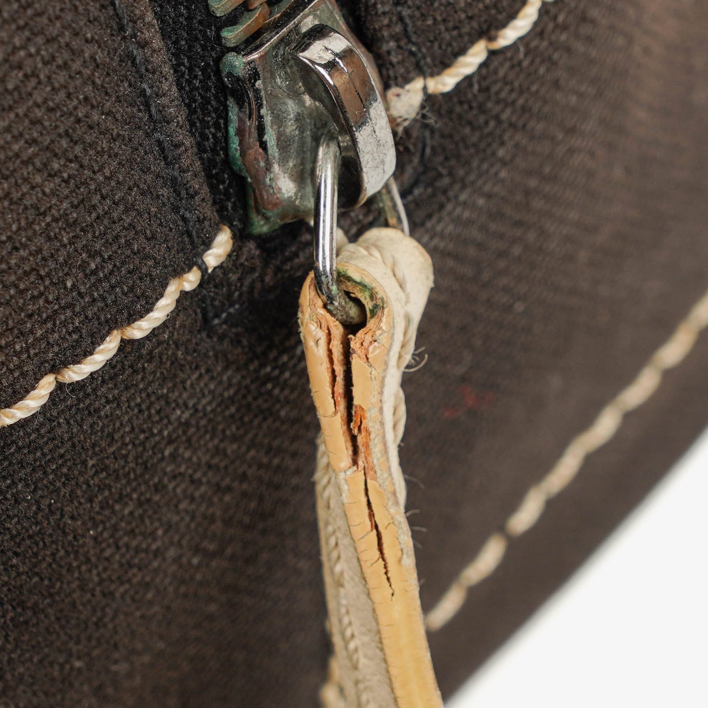 Chanel Boston bag in chocolate-stitched canvas, brown