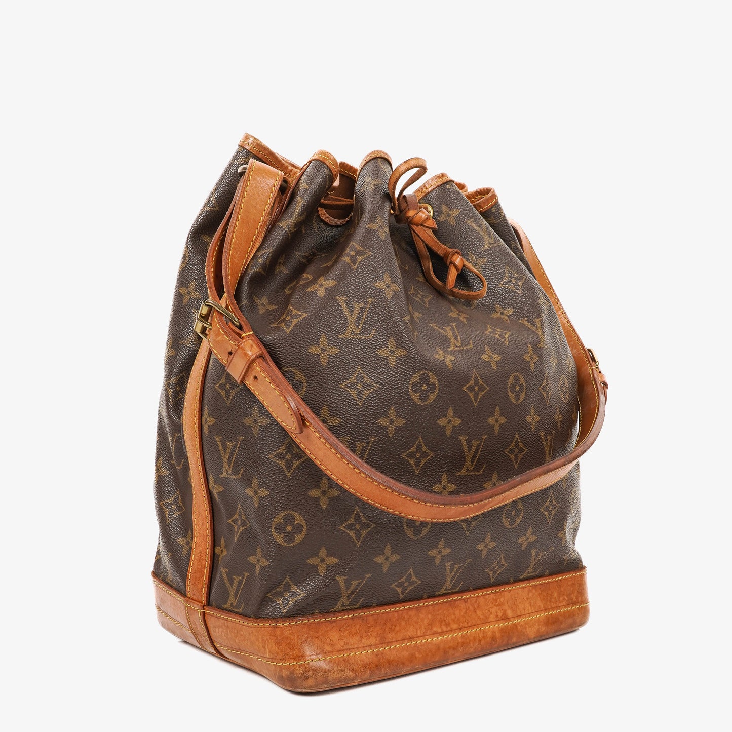 Louis Vuitton Noe Grande GM Monogram Canvas Shoulder Bag