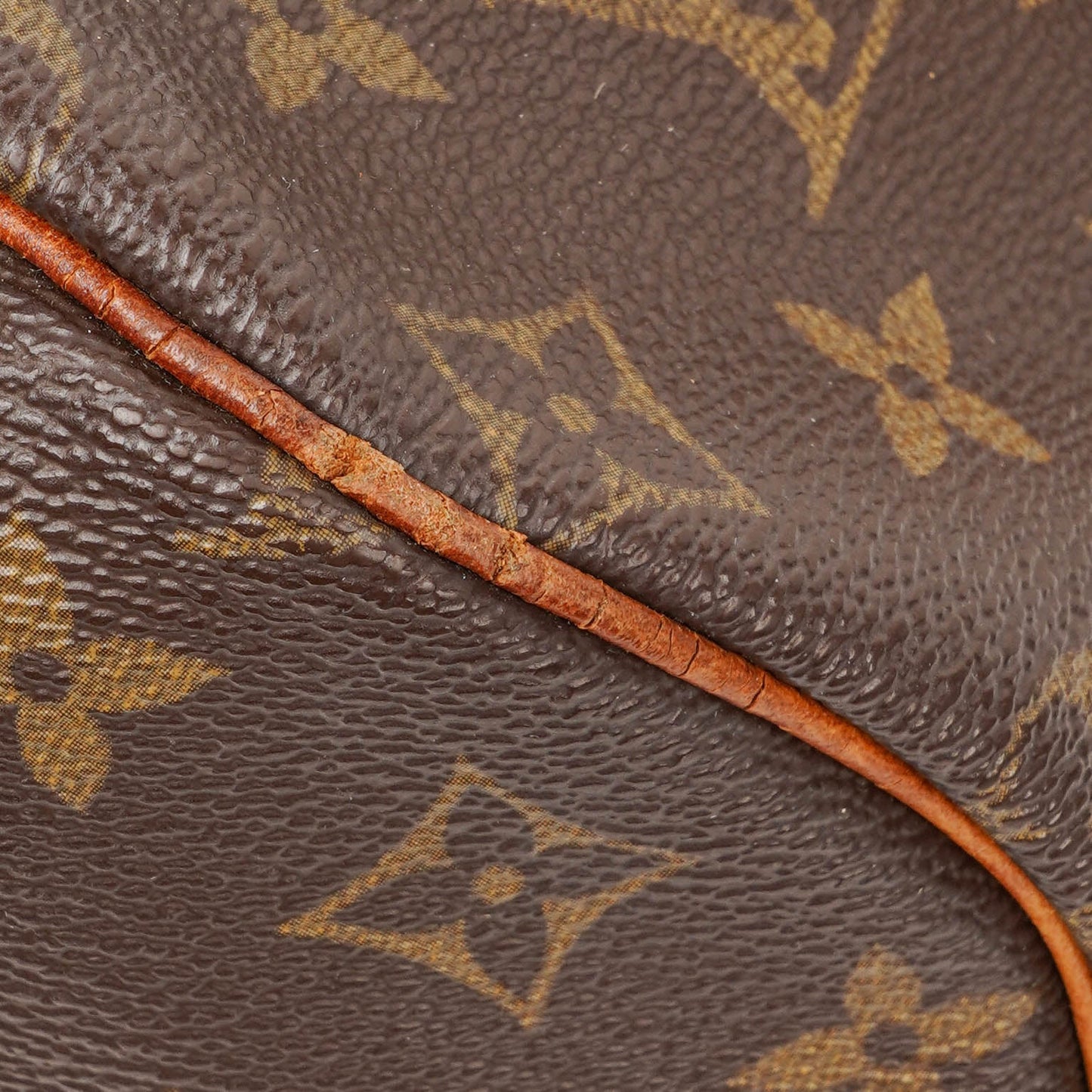 Louis Vuitton  25 Monogram Canvas Handbag