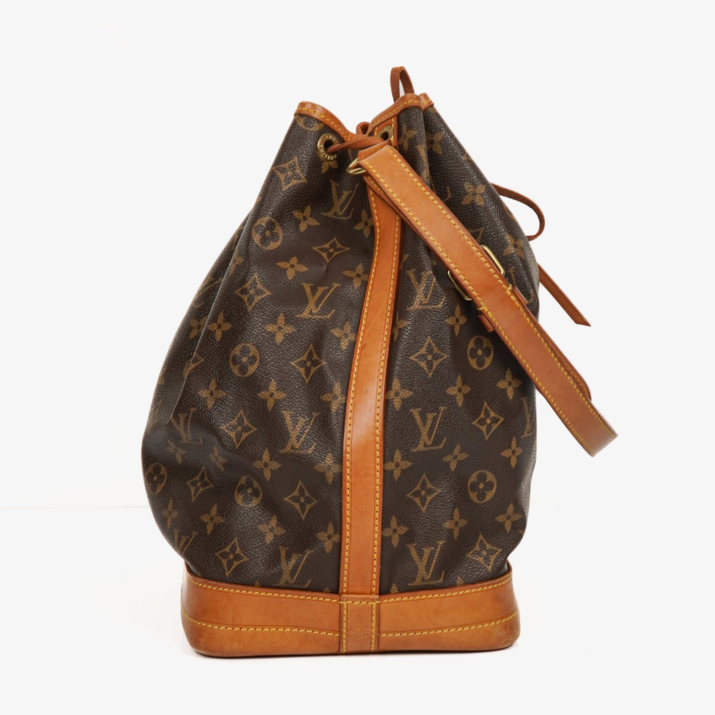Louis Vuitton Noe Grande GM Monogram Canvas Shoulder Bag