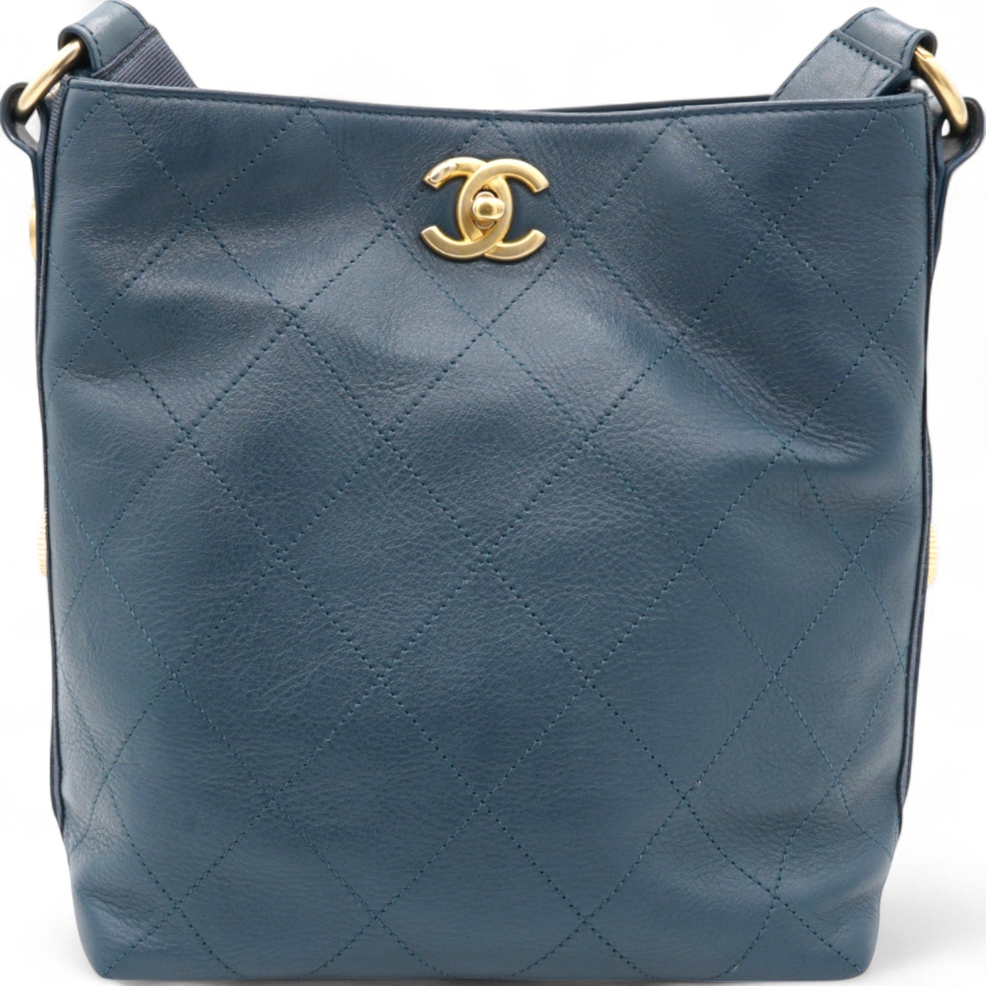 Chanel Shoulder Bag - Almora Bags