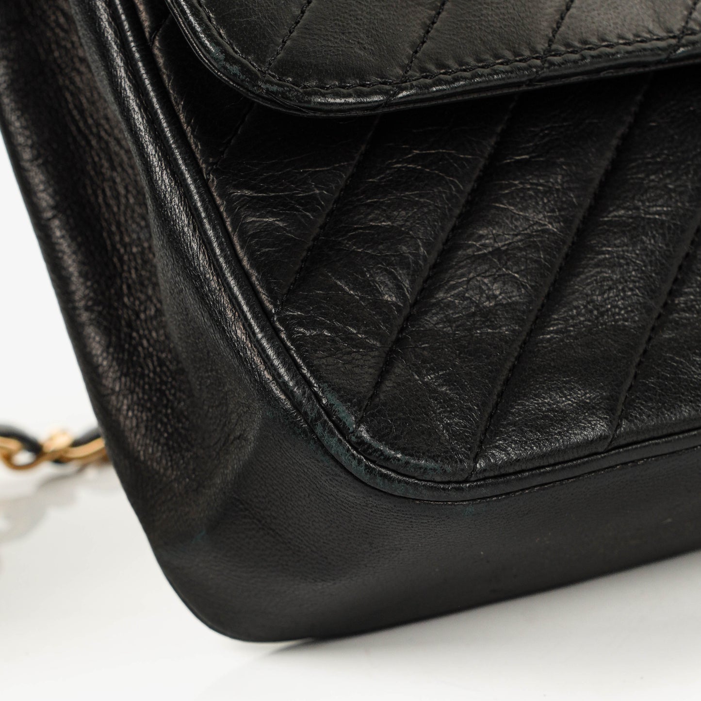 Chanel Classic Single Flap Bag Black Diagonal Quilted Lambskin 24K Gold-Plated Hardware