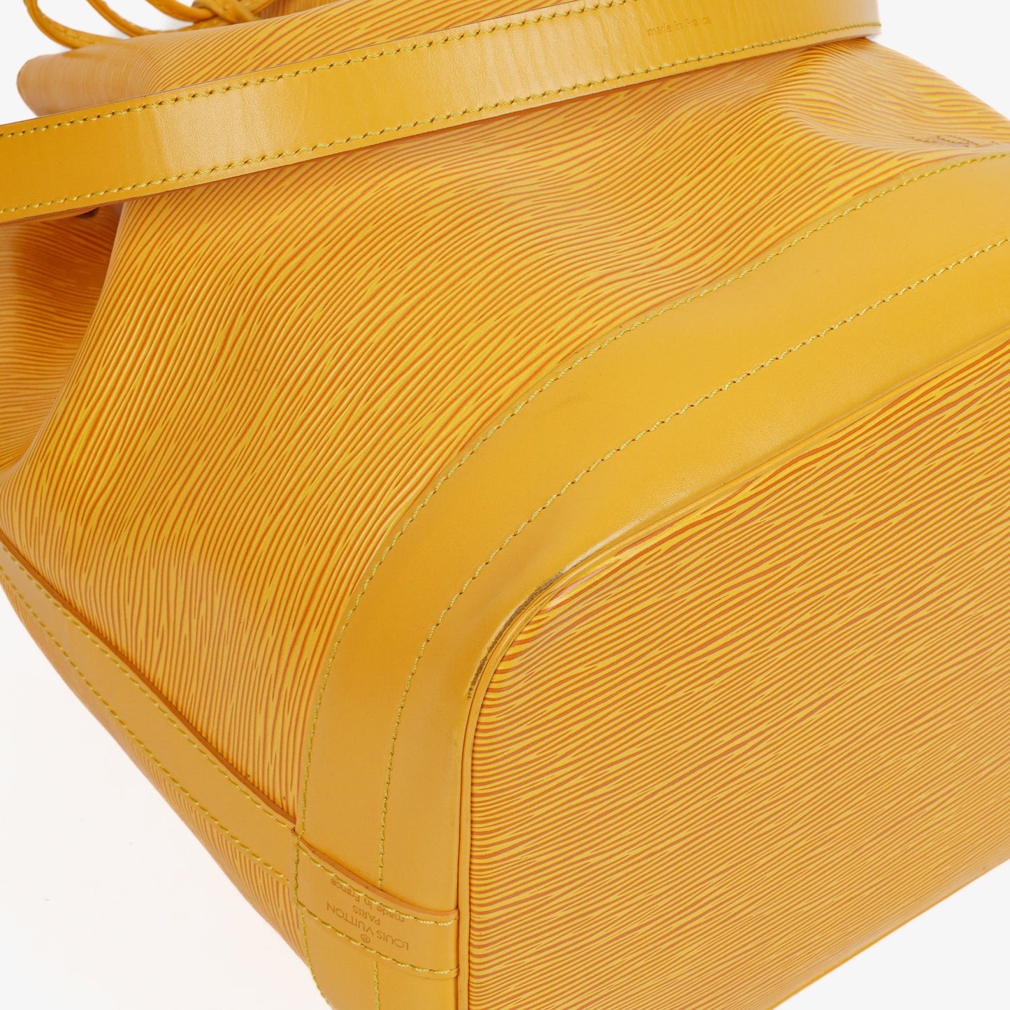 Louis Vuitton Noe Grande GM Yellow EPI Leather Shoulder Bag