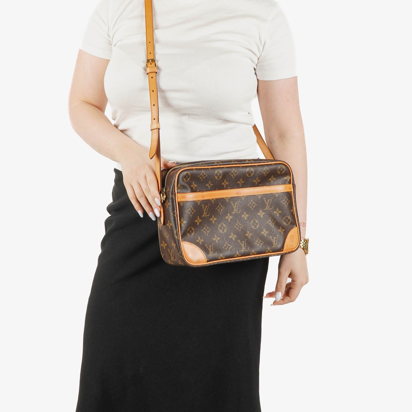Louis Vuitton Trocadero 30 Monogram Canvas Bag