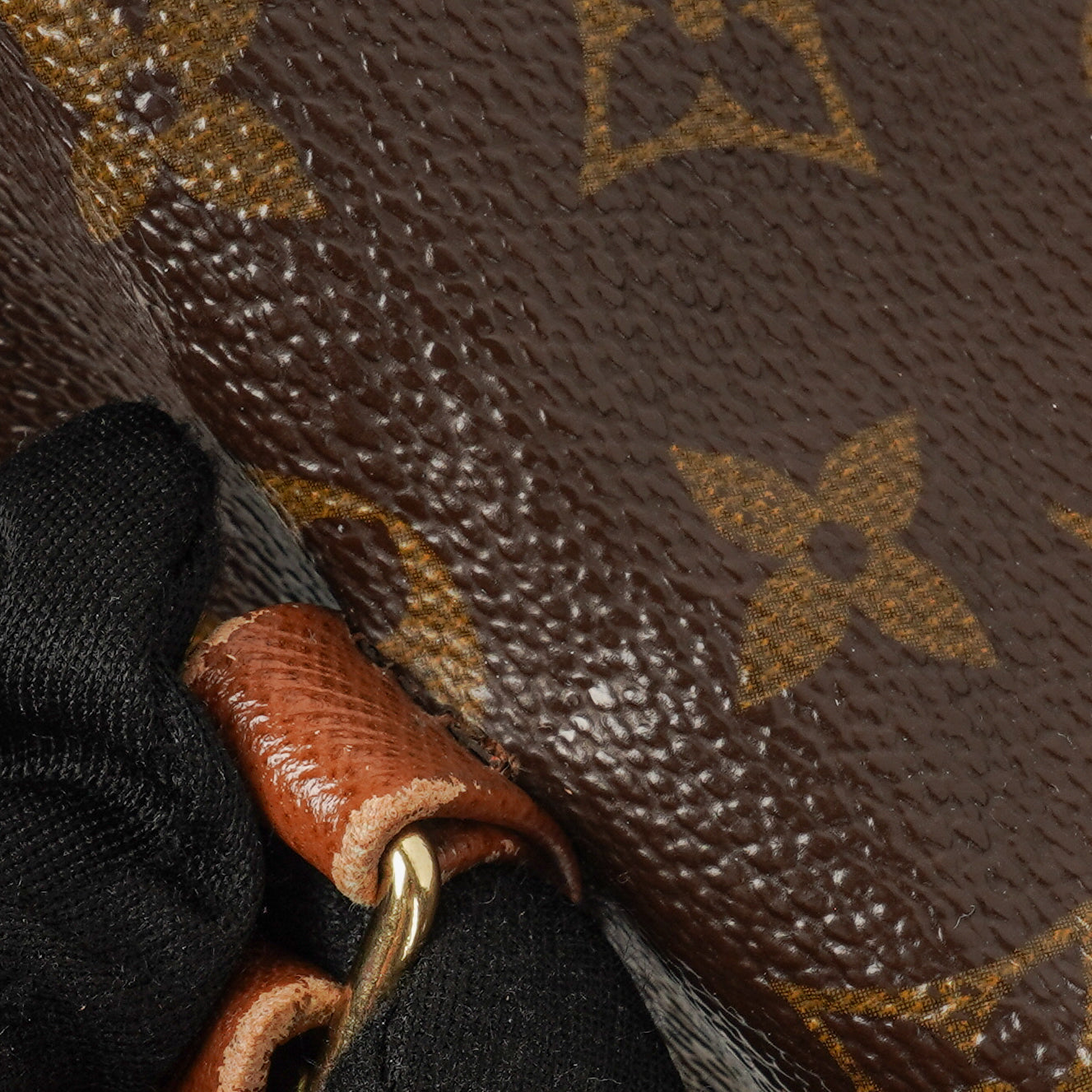 Louis Vuitton Papillon 30  Monogram Canvas Handbag With Mini Papillon Pochette