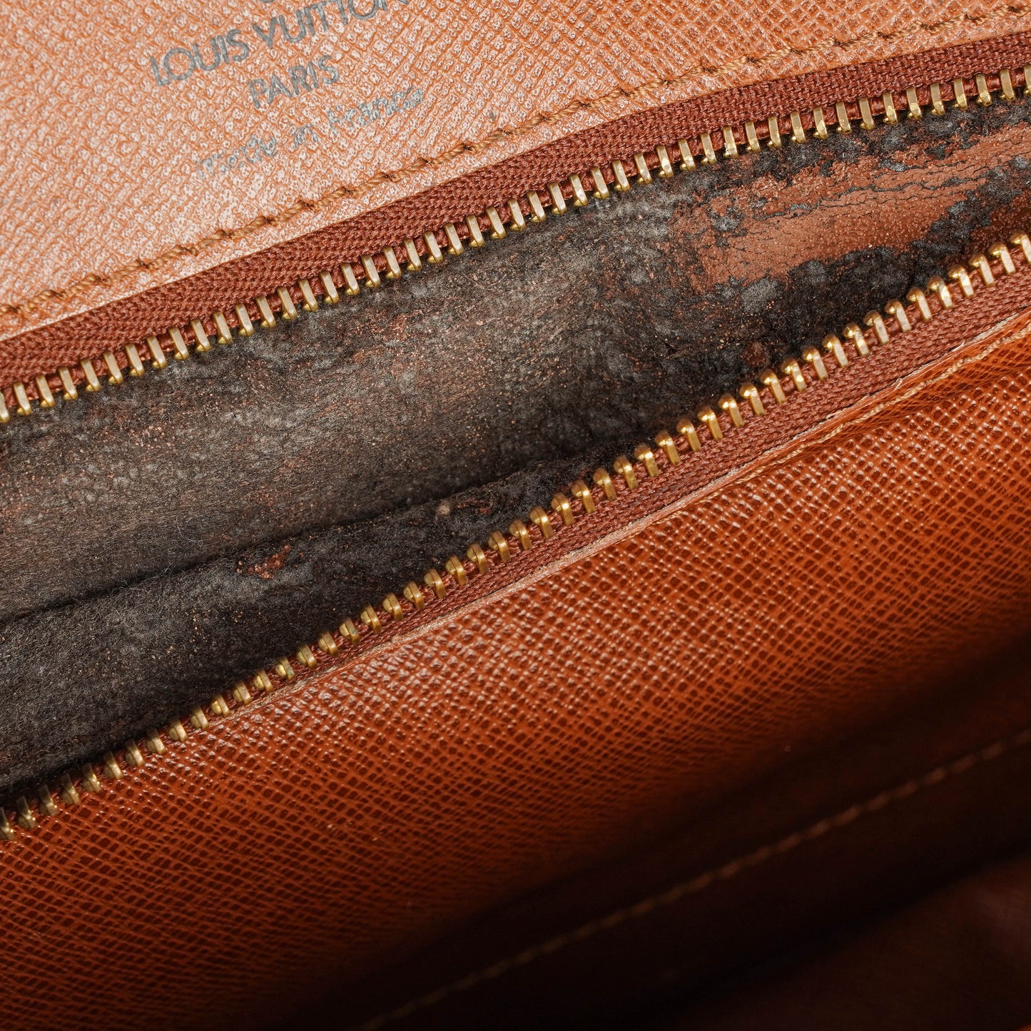 Louis Vuitton Monceau 28 Monogram Canvas Bag