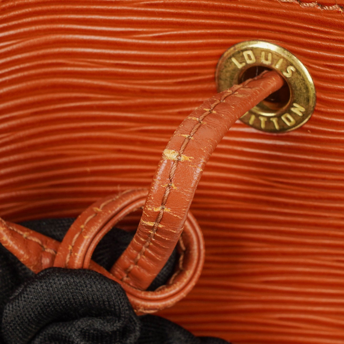 Louis Vuitton Noe Grande Brown EPI Leather Shoulder Bag