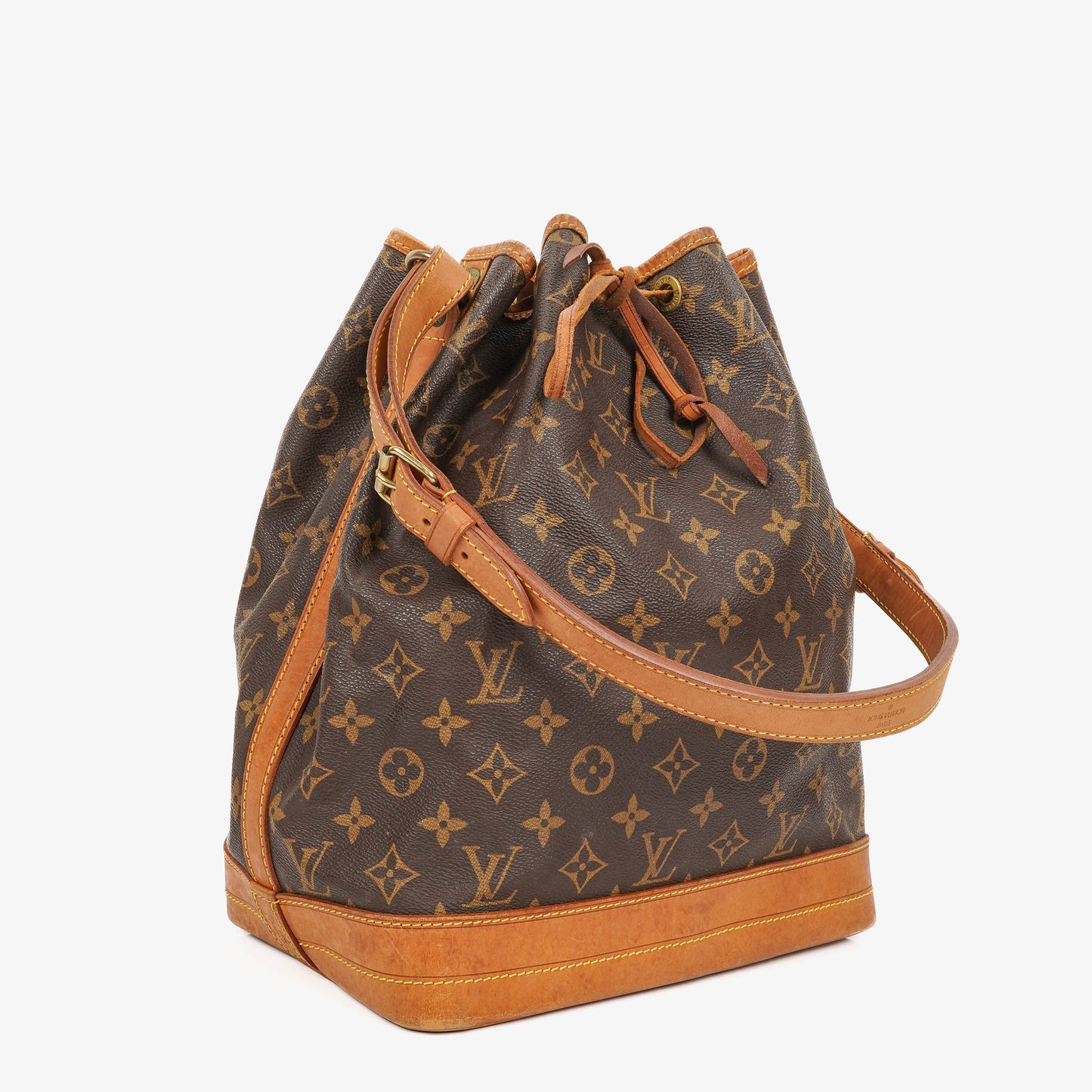 Louis Vuitton Noe Grande GM Monogram Canvas Shoulder Bag