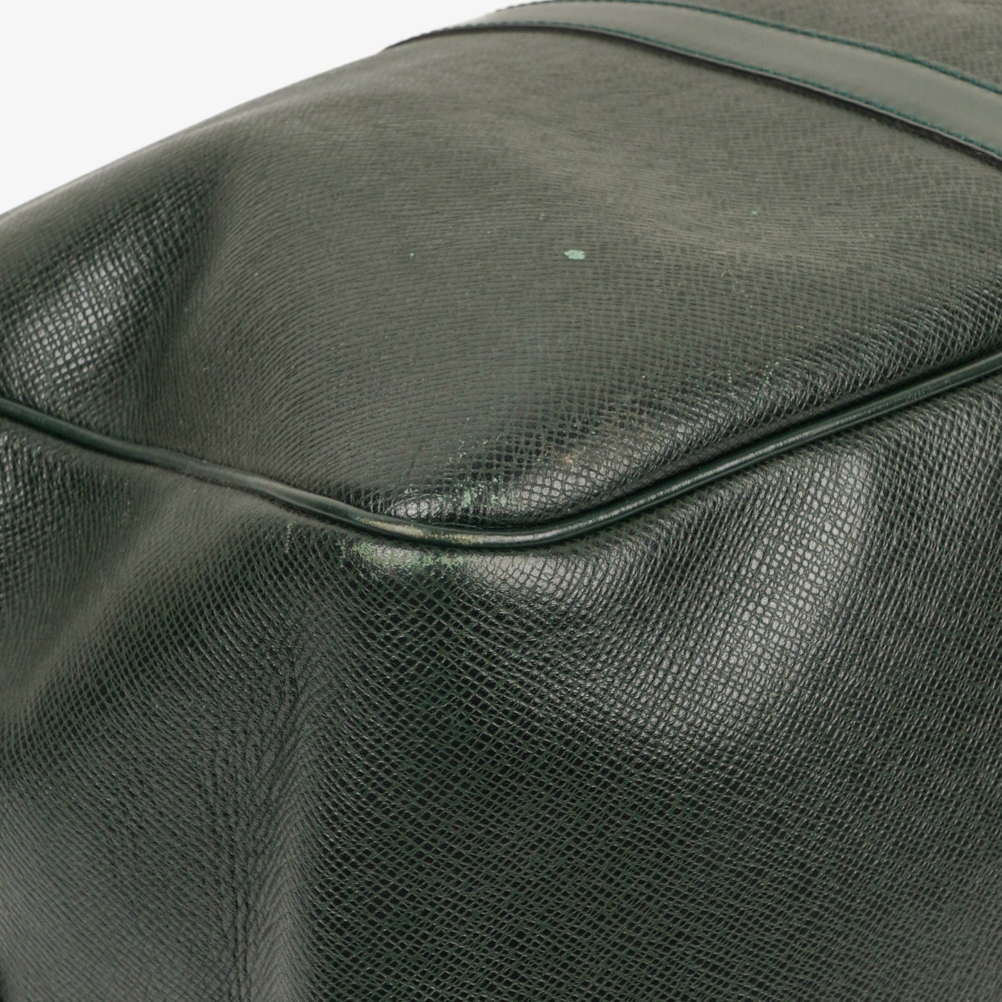 Louis Vuitton Kendall Epicea Green Taiga Leather Bag