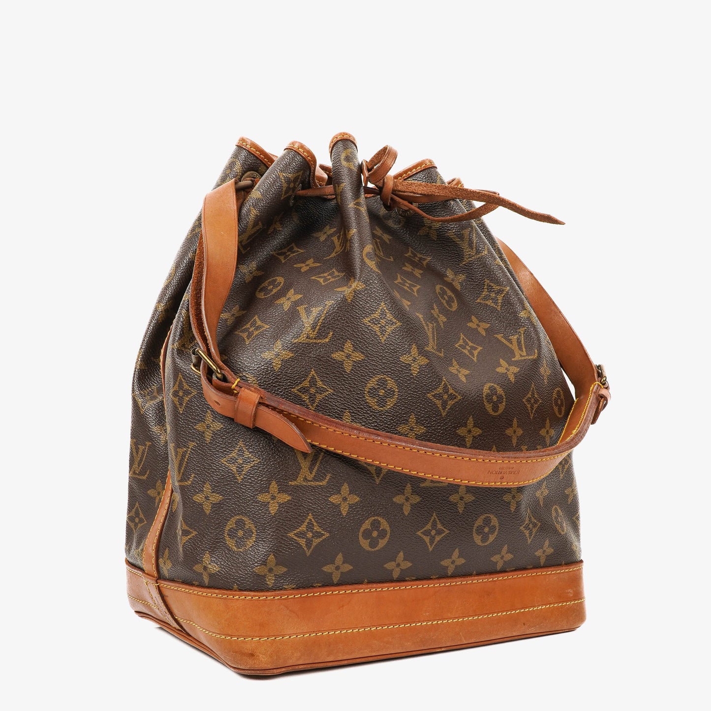 Louis Vuitton Noe Grande GM Monogram Canvas Shoulder Bag