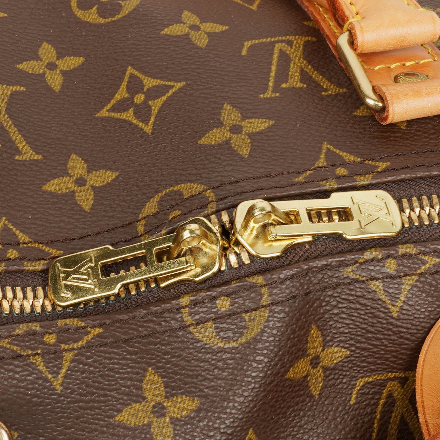 Louis Vuitton Keepall 50 Bandouliere Monogram Canvas Travel Bag