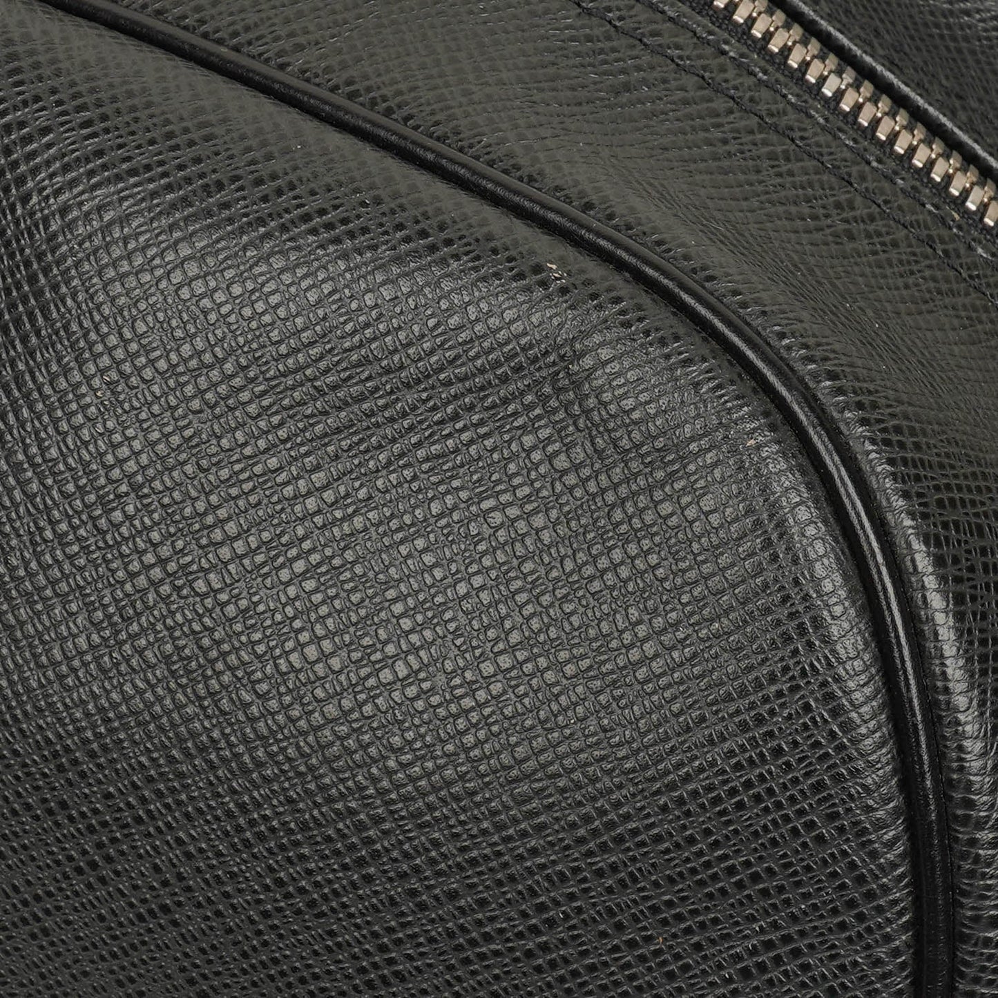 Louis Vuitton Grey/Black Taiga Leather Kendall Keepall Bag