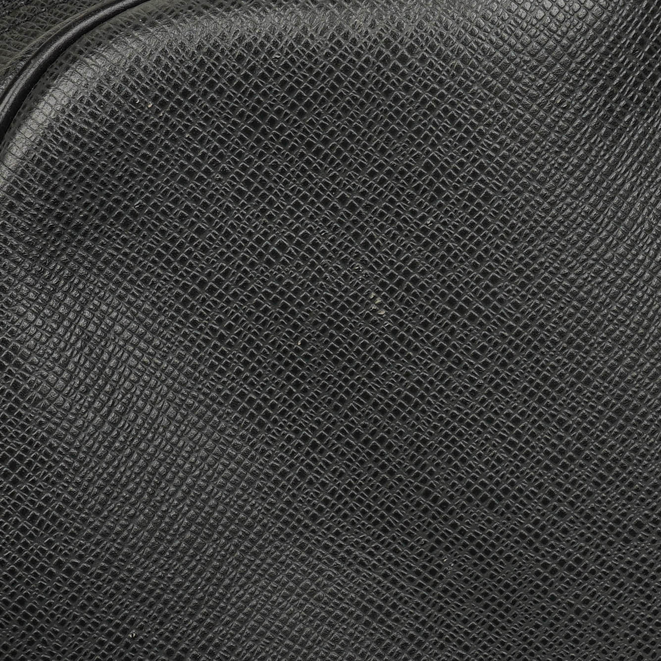 Louis Vuitton Grey/Black Taiga Leather Kendall Keepall Bag