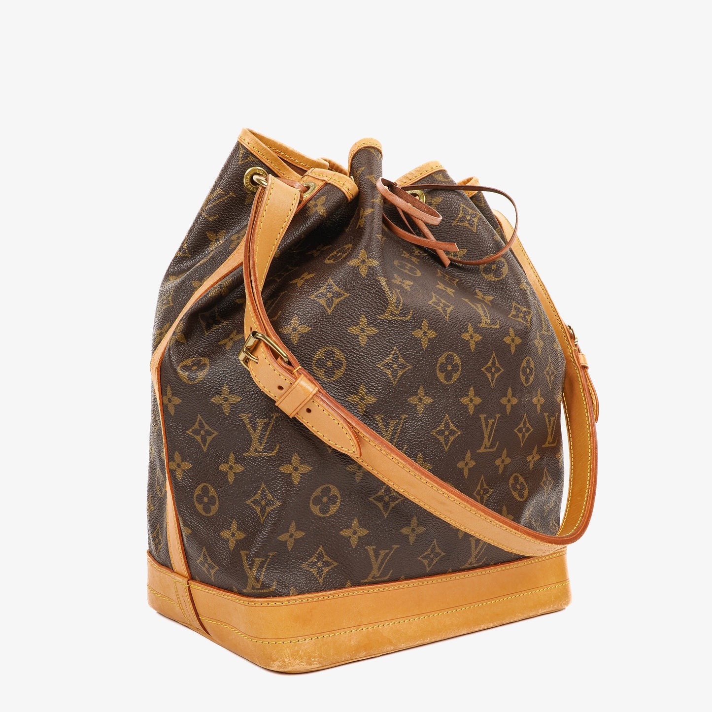 Louis Vuitton Noe Grande GM Monogram Canvas Shoulder Bag