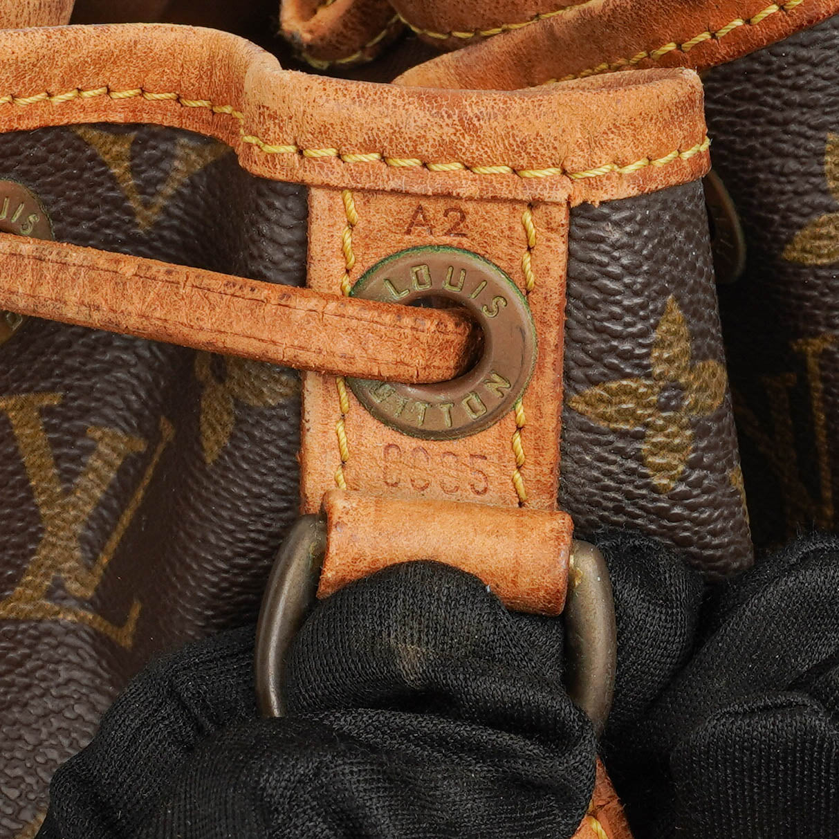 Louis Vuitton Noe GM Monogram Canvas Shoulder Bag