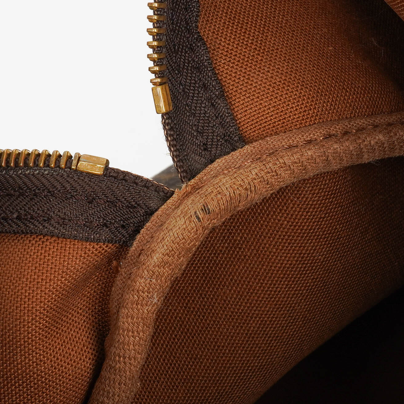 Louis Vuitton  30 Monogram Canvas Handbag