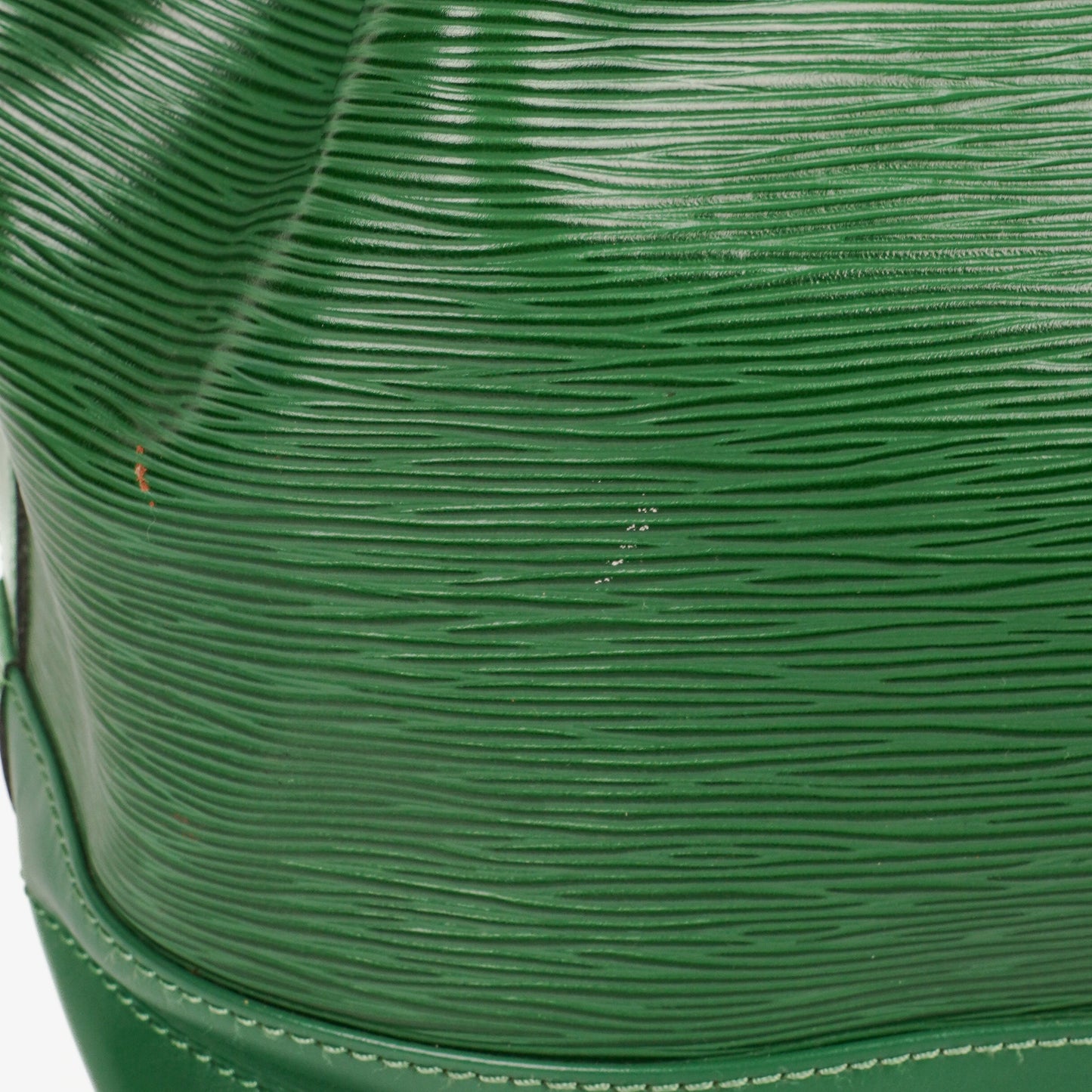 Louis Vuitton Noe Grande GM Green EPI Leather Shoulder Bag