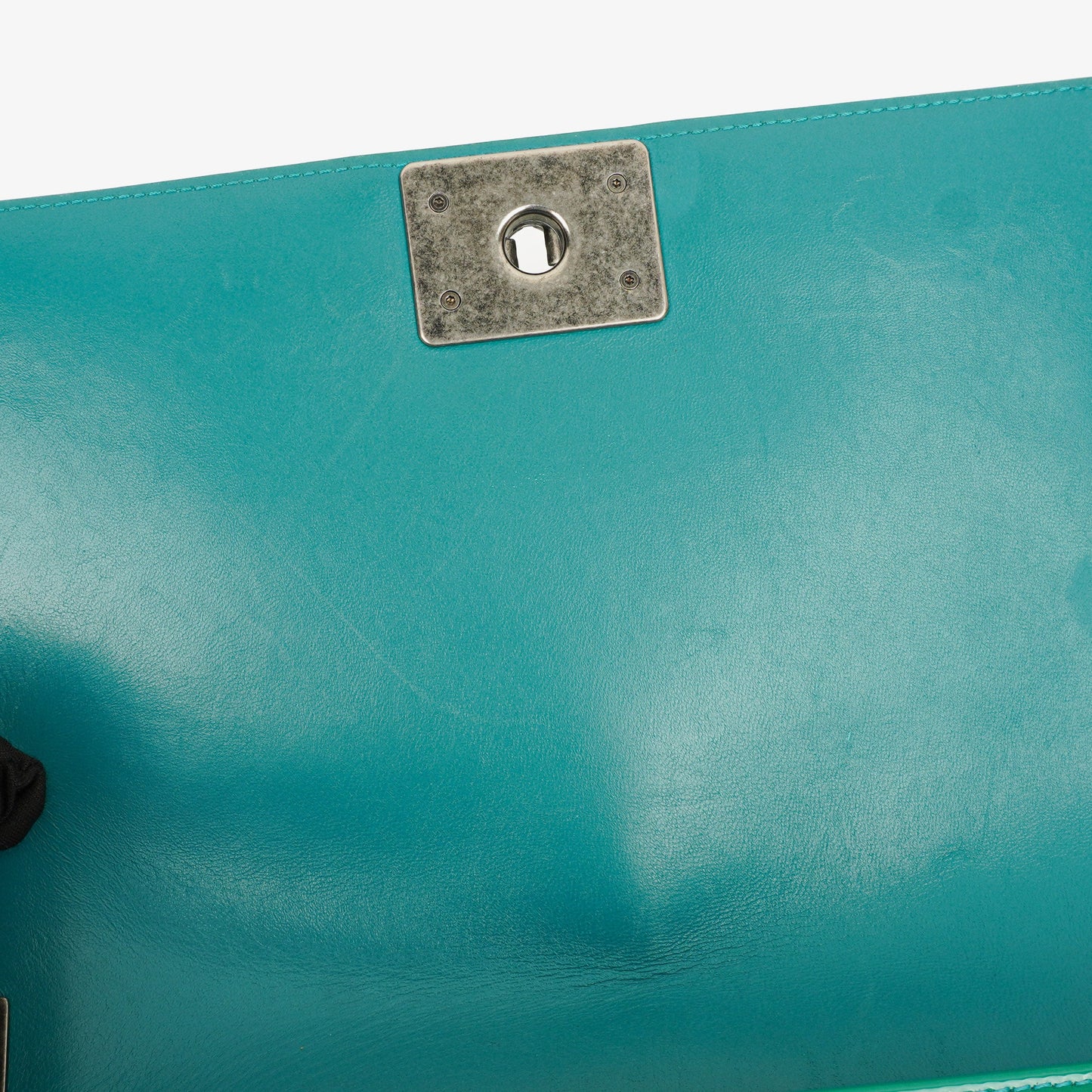 Chanel Old Medium Boy Flap Bag Green Patent Leather Ruthenium Hardware