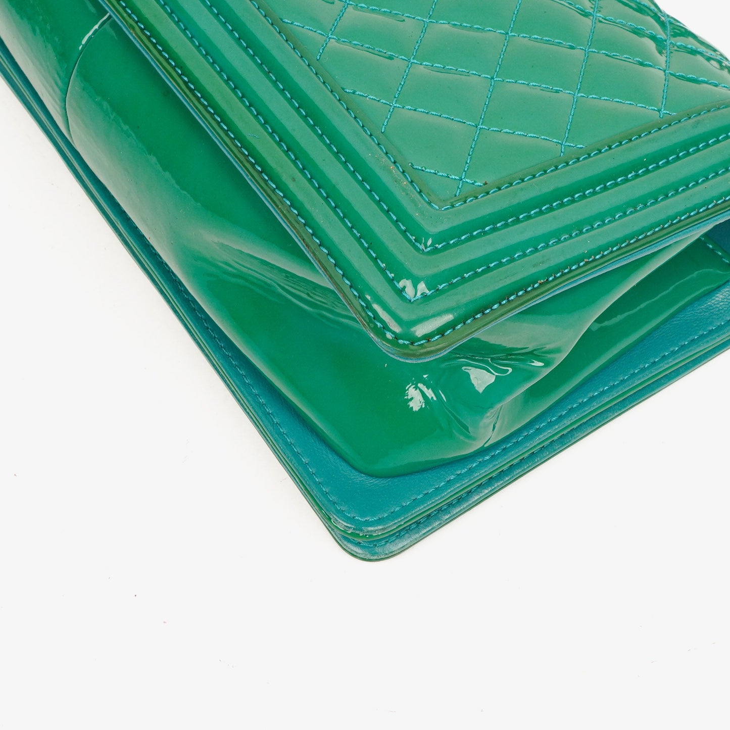 Chanel Old Medium Boy Flap Bag Green Patent Leather Ruthenium Hardware