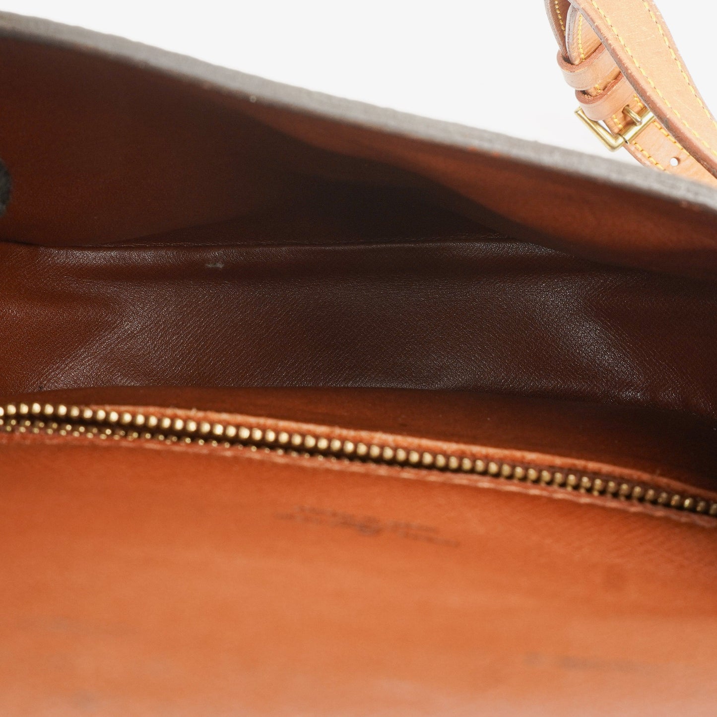 Louis Vuitton Saint Cloud  MM Monogram Canvas Crossbody Bag