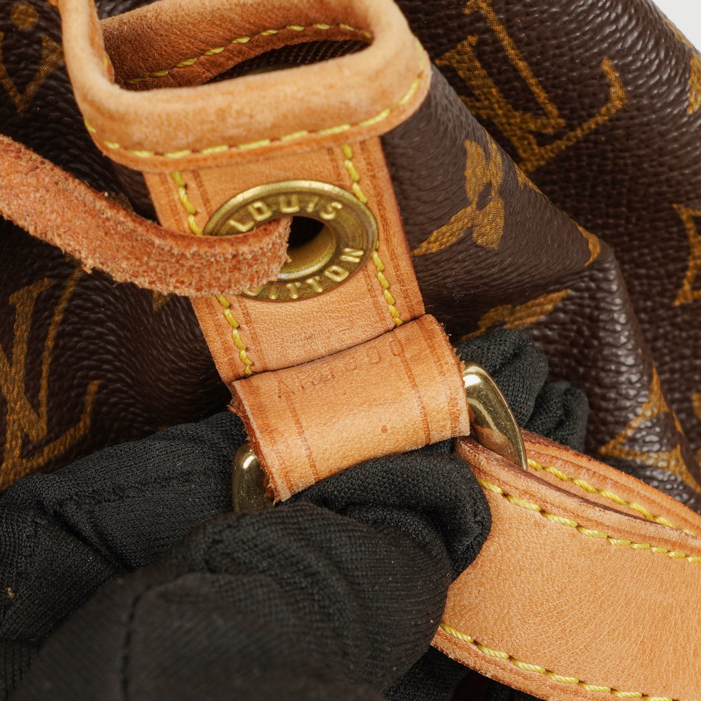 Louis Vuitton Noe GM Monogram Canvas Shoulder Bag