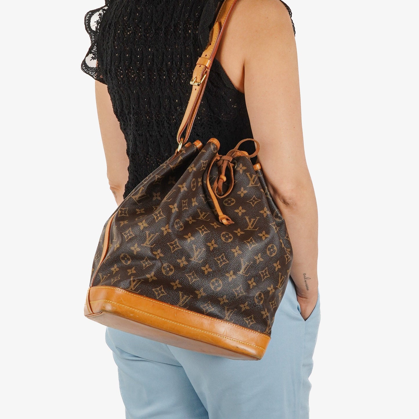 Louis Vuitton Noe Grande GM Monogram Canvas Shoulder Bag