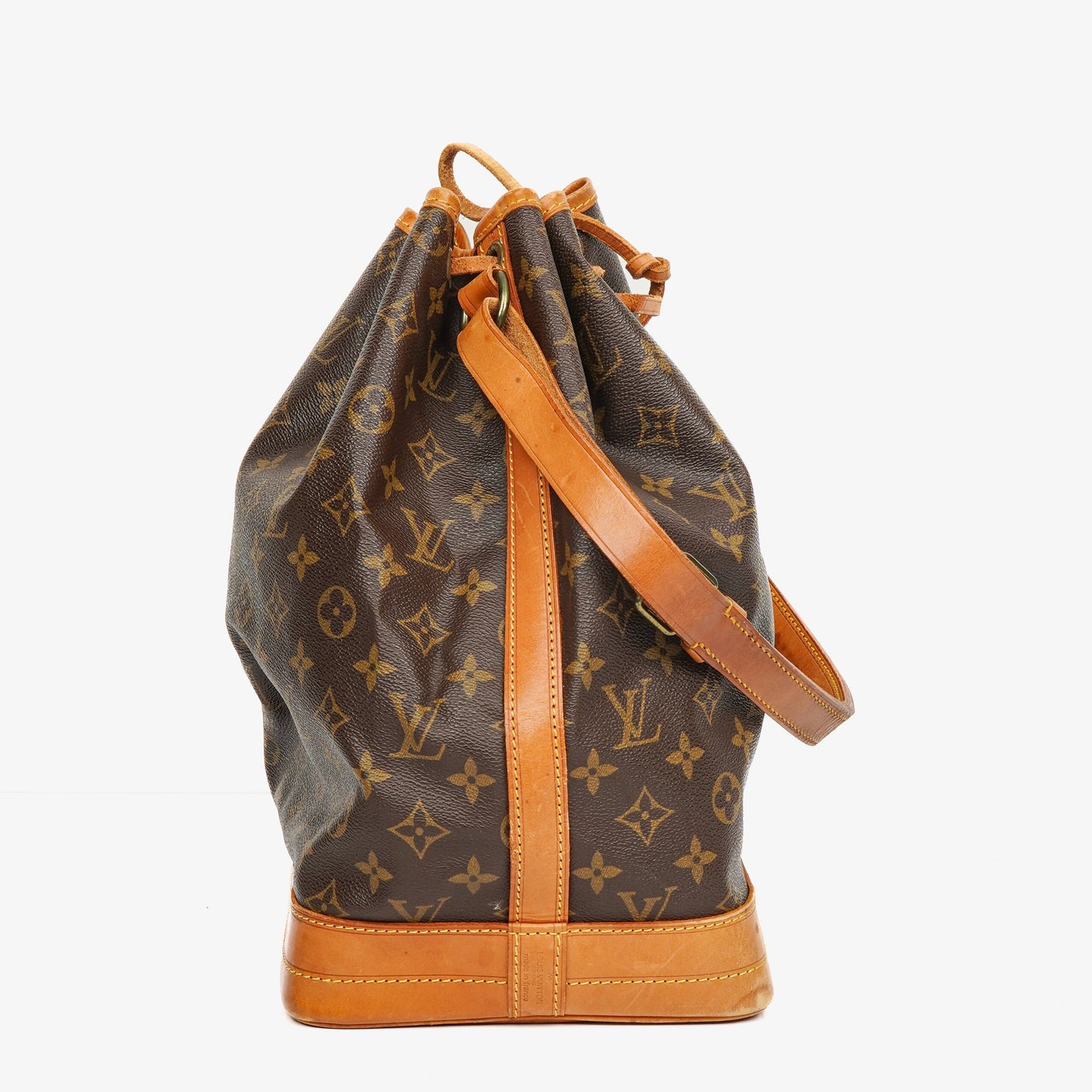 Louis Vuitton Noe Grande GM Monogram Canvas Shoulder Bag