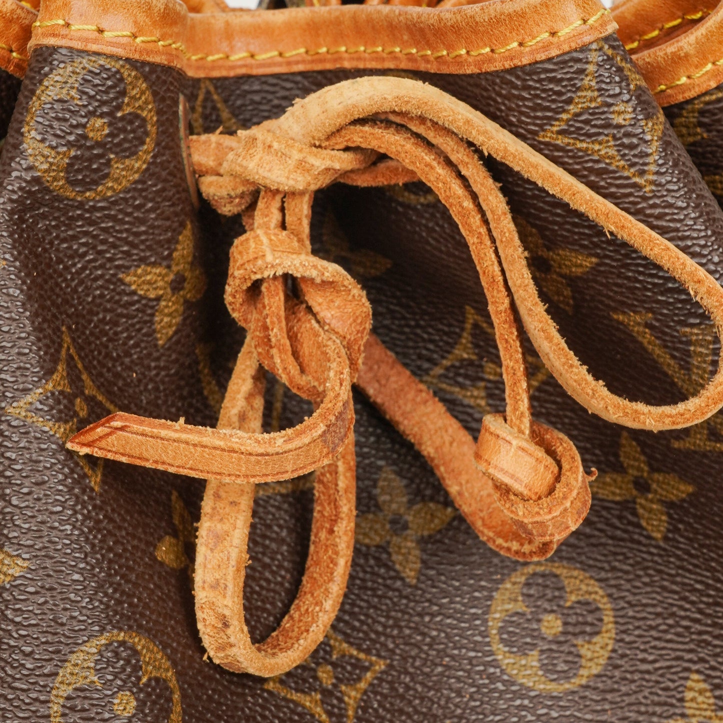 Louis Vuitton Noe Grande GM Monogram Canvas Shoulder Bag