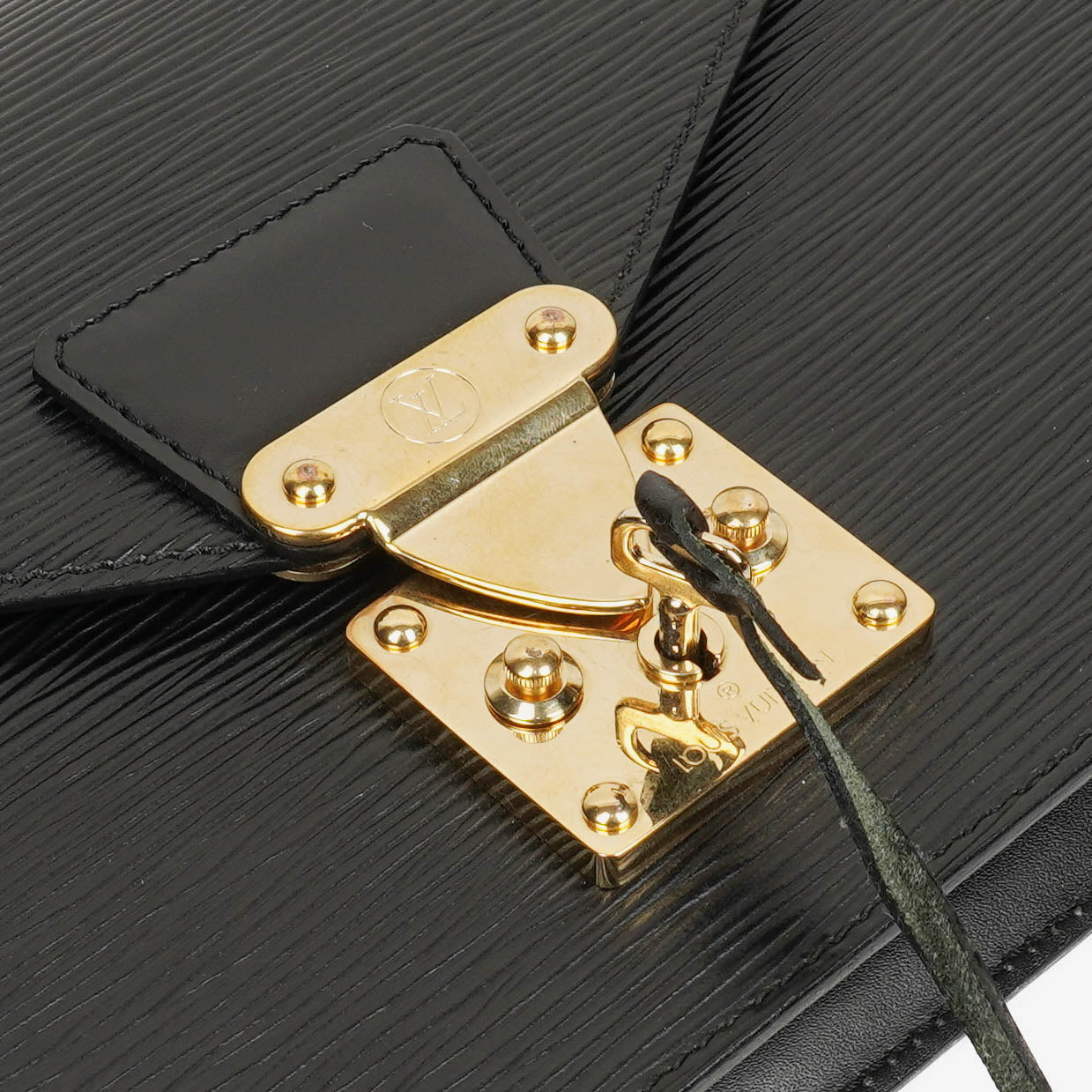 Louis Vuitton Pochette Sellier Dragonne Black EPI Leather Clutch Bag
